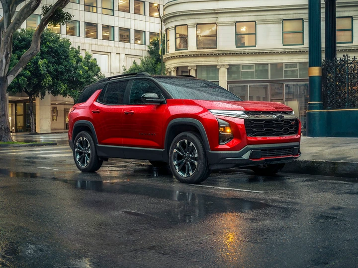 The 2025 Chevy Equinox driving in rain 