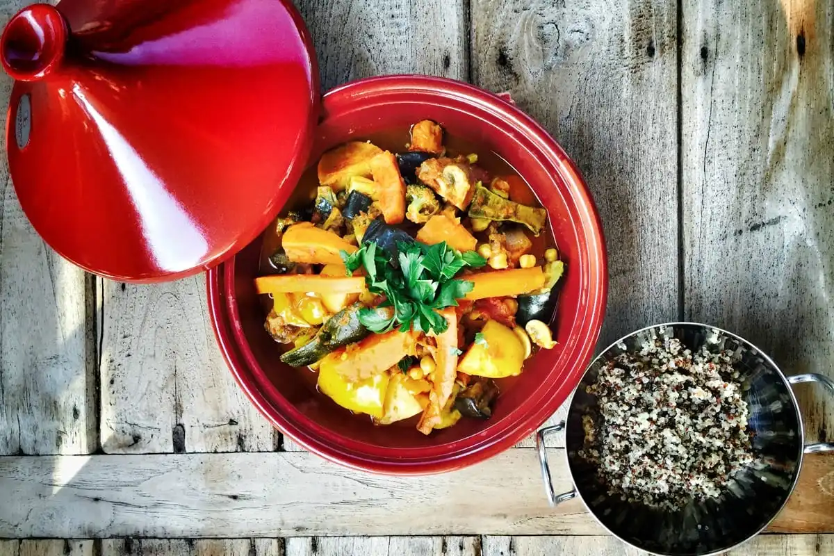 Delicious-Roast-Veggie-Moroccan-Tagine (1)