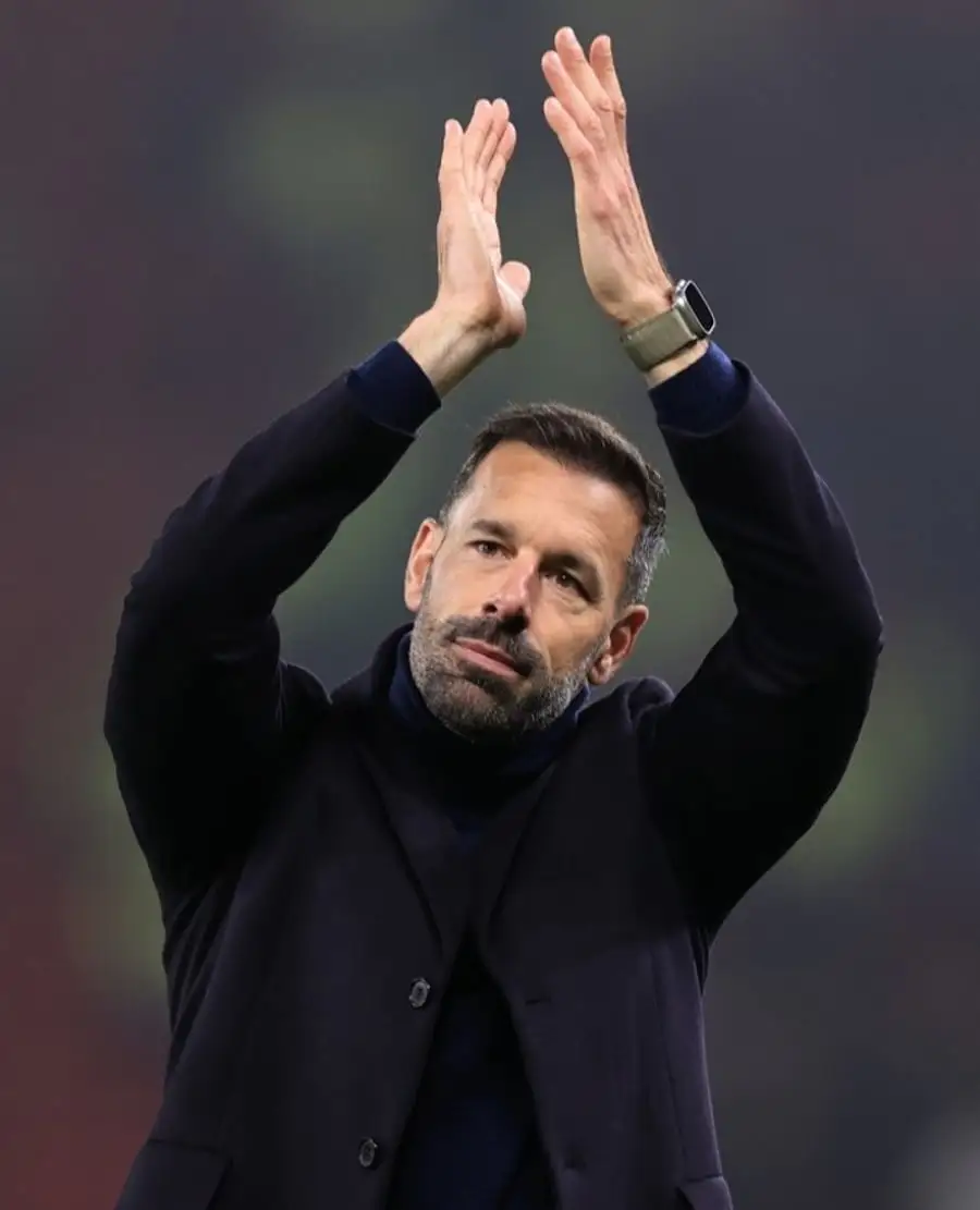 Van Nistelrooy reveals emotional conversation with ETH as he makes Amorim plea