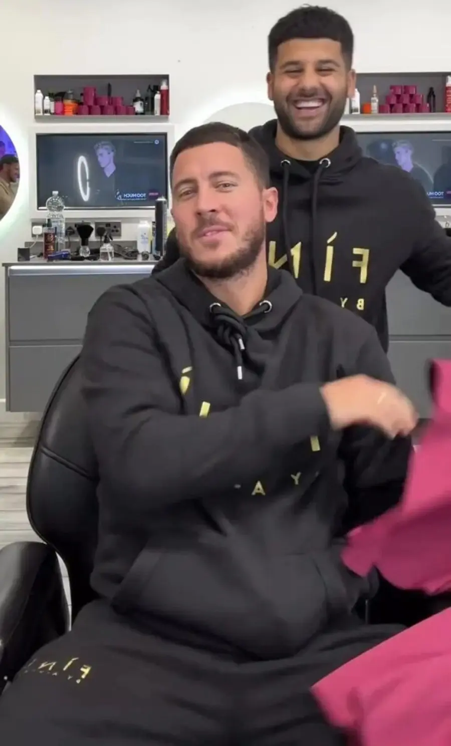 Chelsea fans LOVE Hazard’s reaction as he is pranked by barber with Spurs shirt