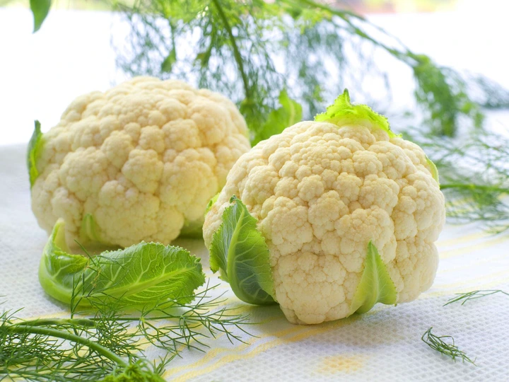 FOOD-CAULI-SALAD-DMT