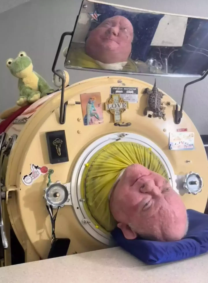 Paul Alexander in his iron lung (TikTok/@ironlungman)