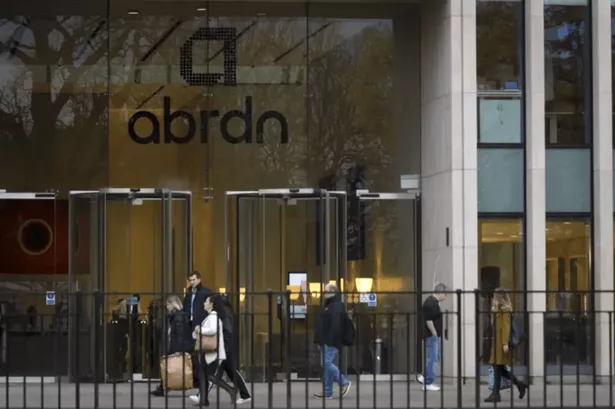 Abrdn share price falls as investors pull billions from funds in third quarter