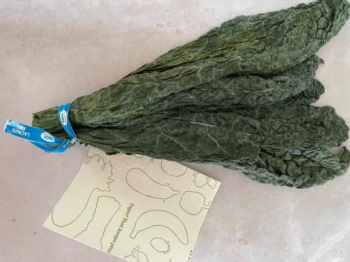 Kale after three weeks in the fridge with FreshPaper