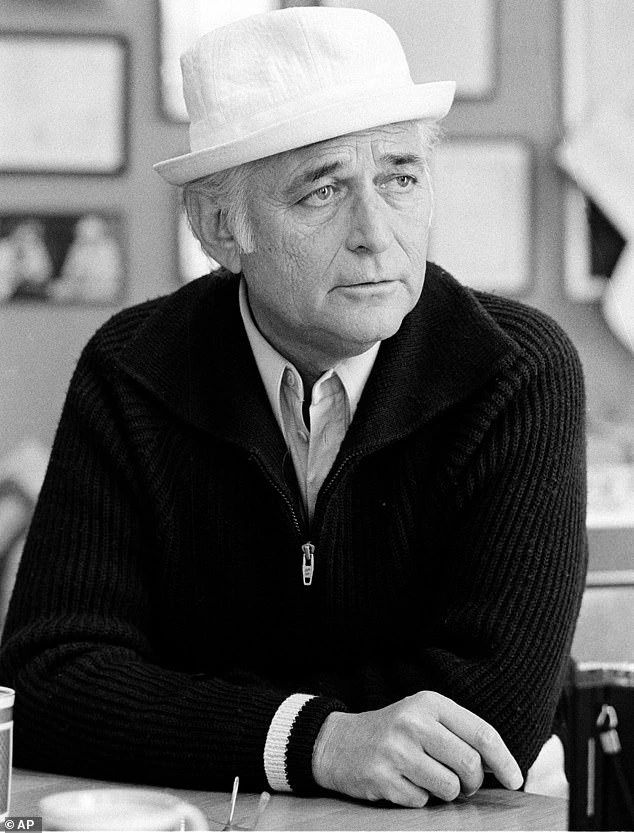 Struthers has claimed that she had a difficult relationship with Lear behind the scenes and even invested $40,000 in an unsuccessful legal attempt to exit his show following the fifth season; Lear is shown in a 1979 image.