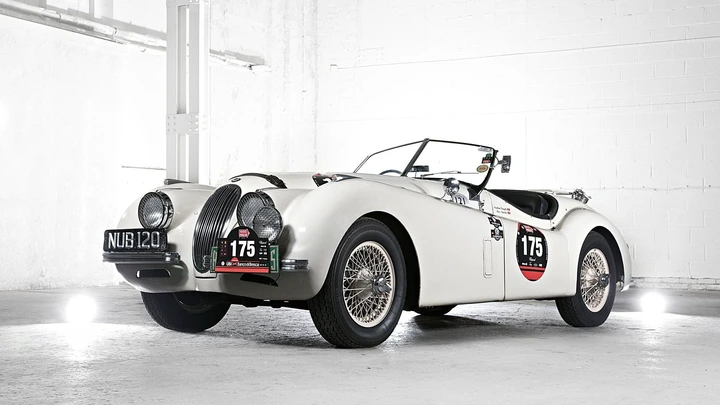1948-1954 Jaguar XK120 White Front Angle
