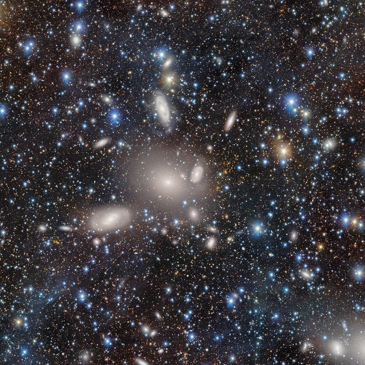 Dark Energy Camera DECam Galaxies Antlia Cluster