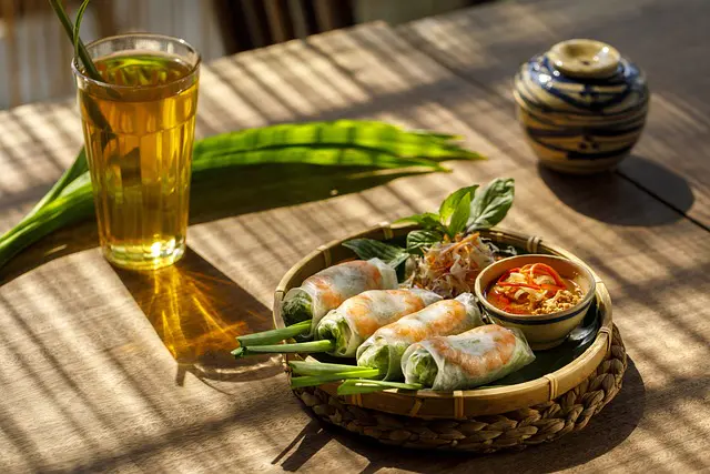 Set Sail for a Gastronomic Adventure: Must-Visit Foodie Paradises