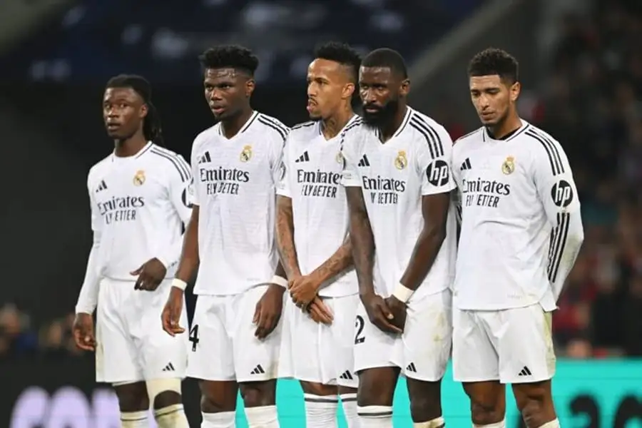 Real Madrid worried about key defender as knee injury concerns are revealed