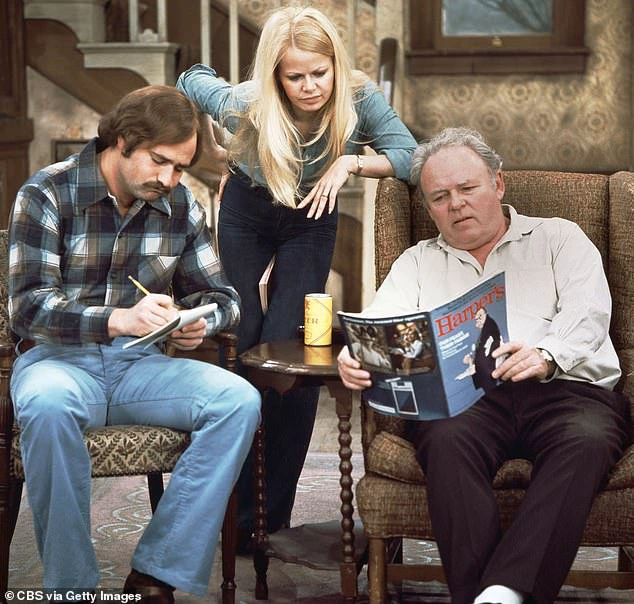 Struthers sensed that she had been assigned the role of a 'fourth banana' on the program, as the writers appeared uncertain about how to effectively incorporate her character; she is seen in the show alongside Reiner (left) and O'Connor (right).