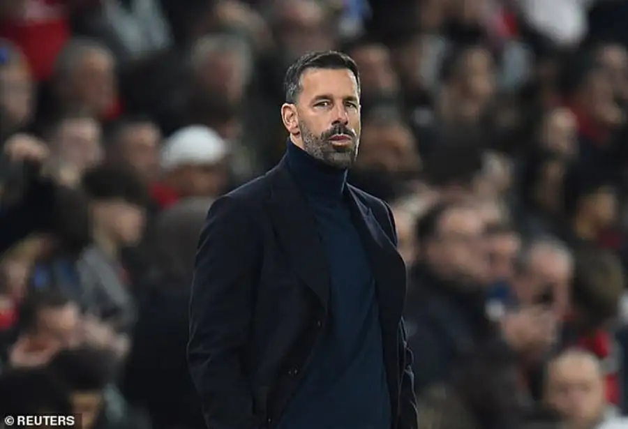 Van Nistelrooy insists Amorim didn't have say in team selection against Chelsea