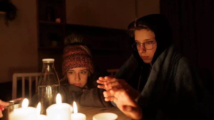 With the drop in temperatures, residents across the UK are facing power outages.