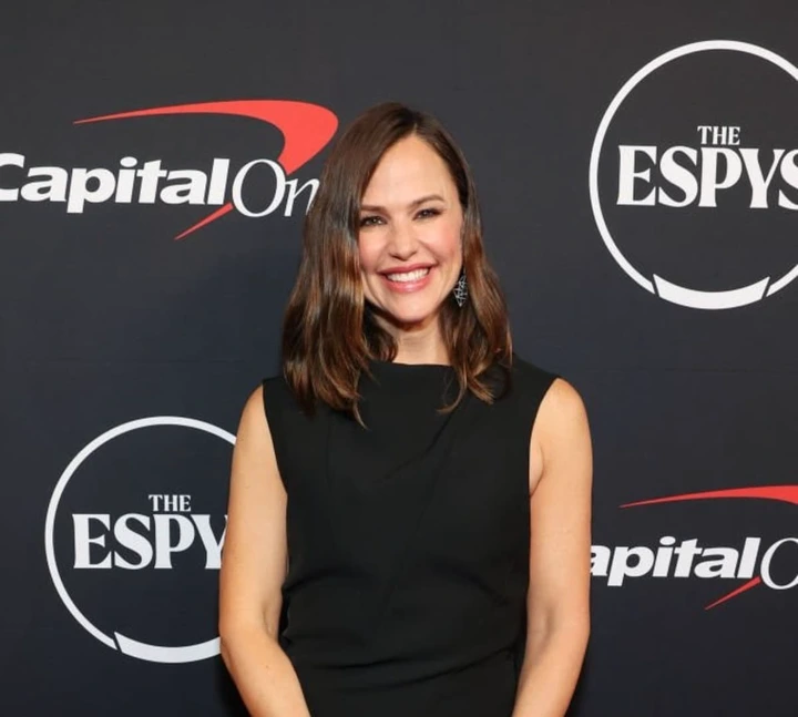 Jennifer Garner attends the 2024 ESPY Awards at Dolby Theatre on July 11, 2024, in Hollywood, California. (Image Source: Getty Images | Photo by Kevin Mazur)