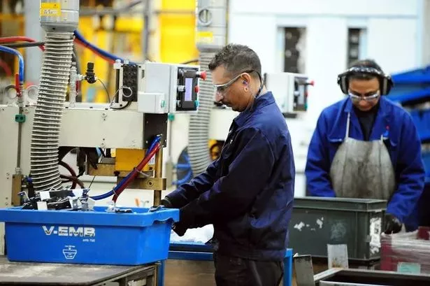 UK economy still in the doldrums as manufacturing slump deepens